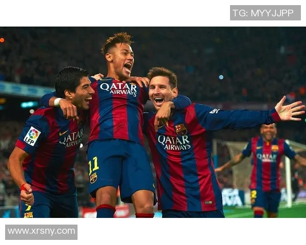 足球明星合体高清图片展示让你领略球场魅力与风采的完美瞬间